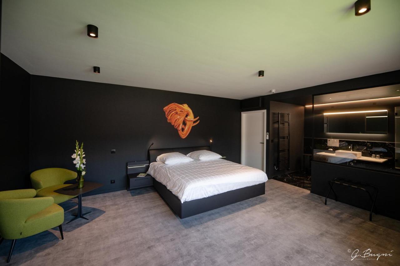 Les Thermes De Spa By La Cour De La Reine Hotel, Suites & Acces Gratuit Au Centre Thermal Exterior foto