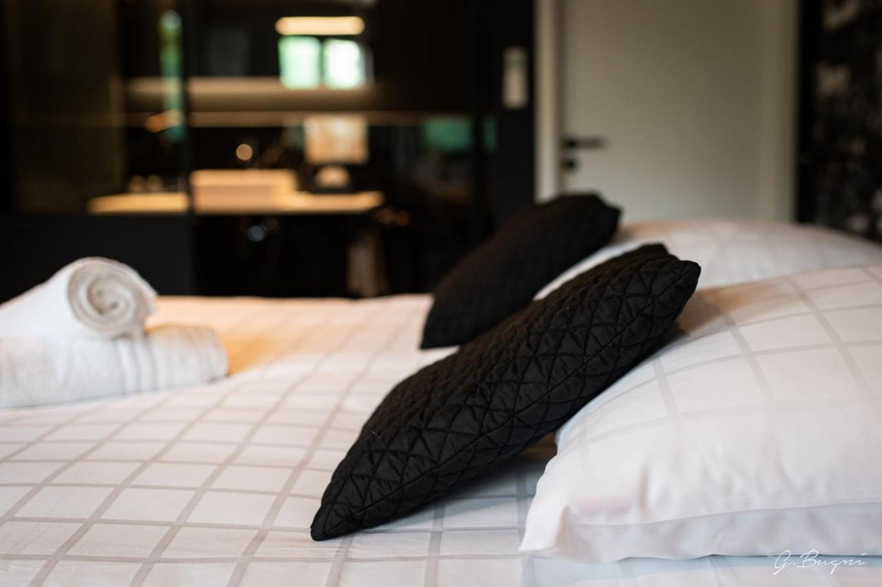 Les Thermes De Spa By La Cour De La Reine Hotel, Suites & Acces Gratuit Au Centre Thermal Exterior foto